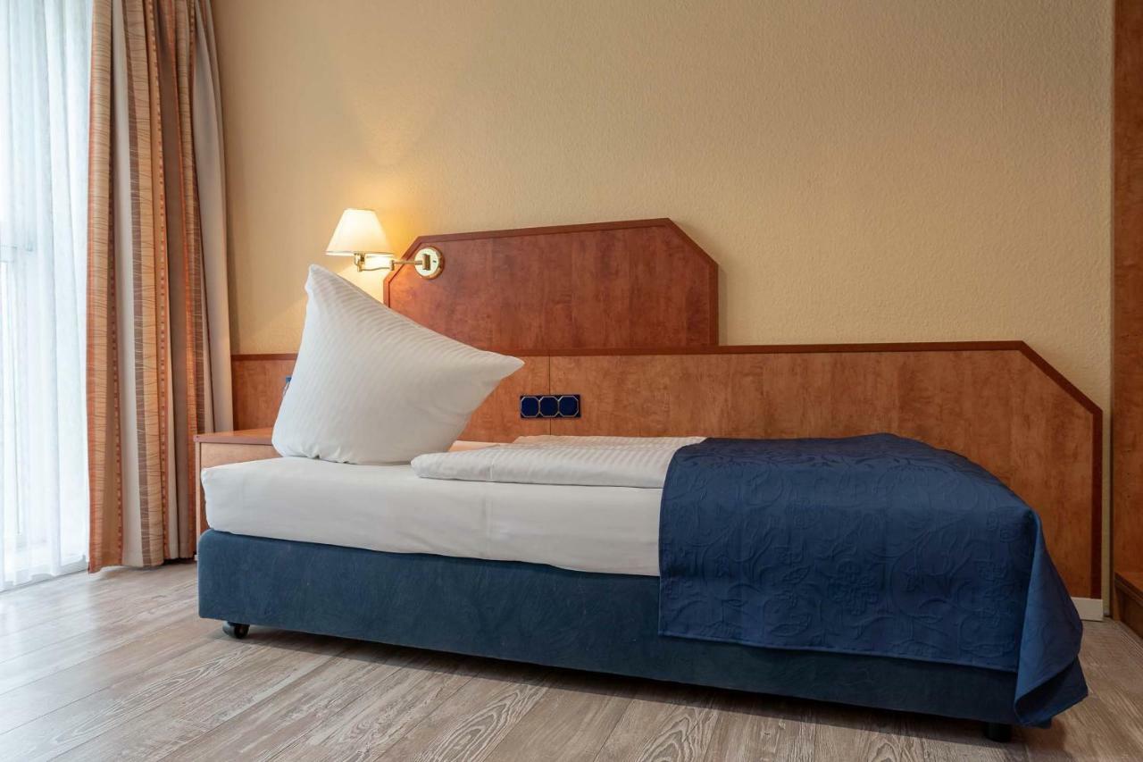 Отель Boardinghouse Burgpark Хюрт Экстерьер фото